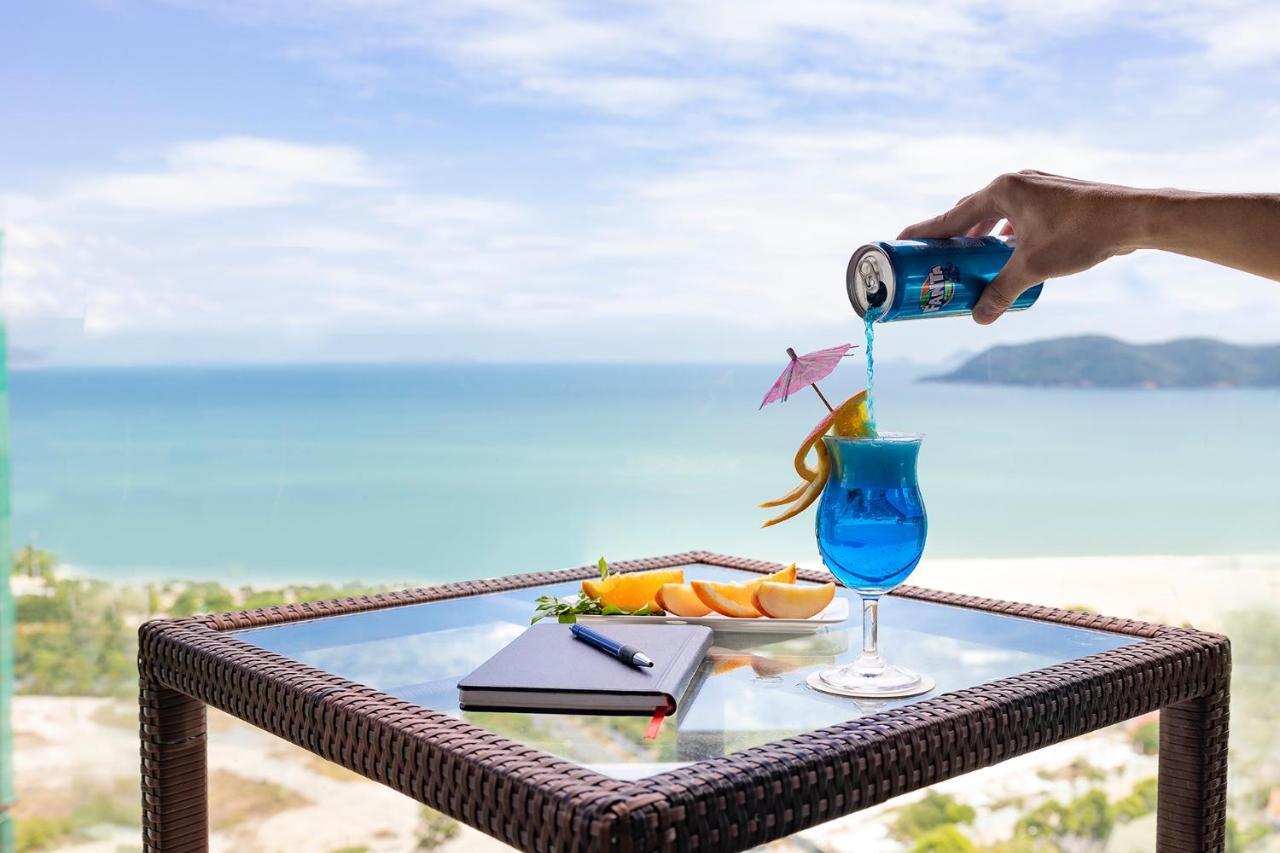 Miracle Luxury Nha Trang Hotel Bagian luar foto