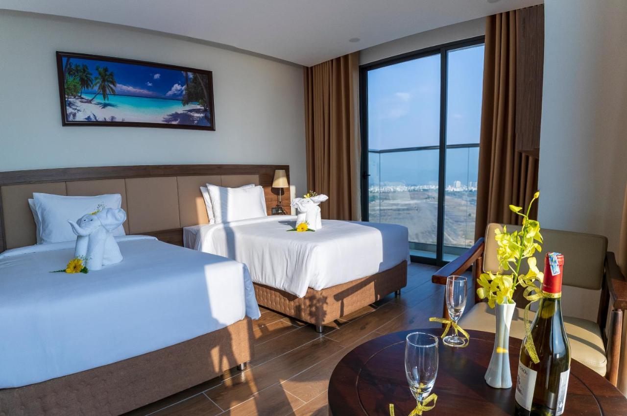 Miracle Luxury Nha Trang Hotel Bagian luar foto