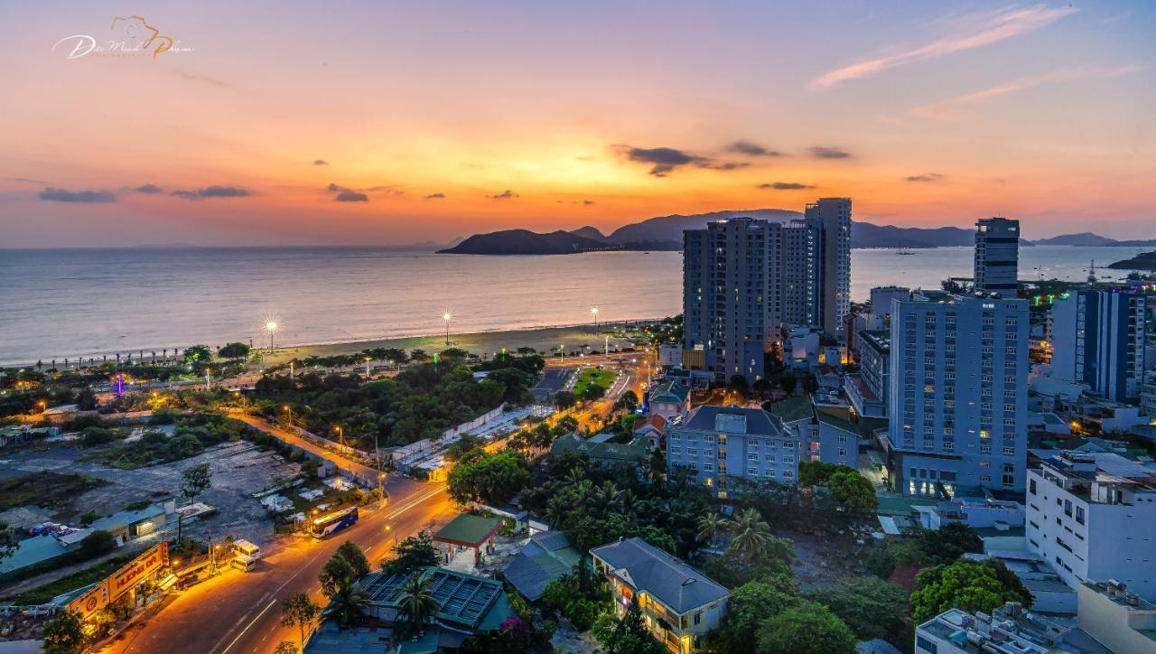 Miracle Luxury Nha Trang Hotel Bagian luar foto