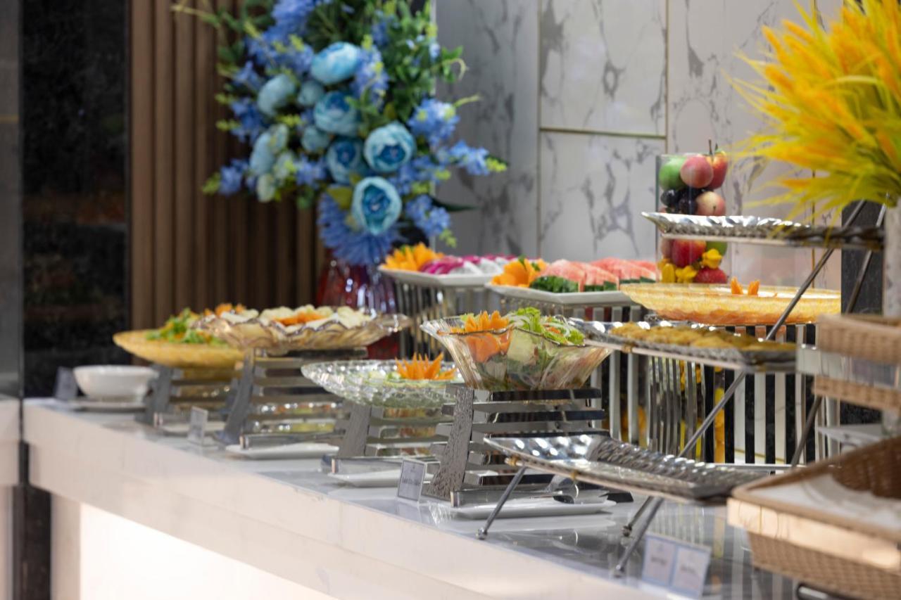 Miracle Luxury Nha Trang Hotel Bagian luar foto