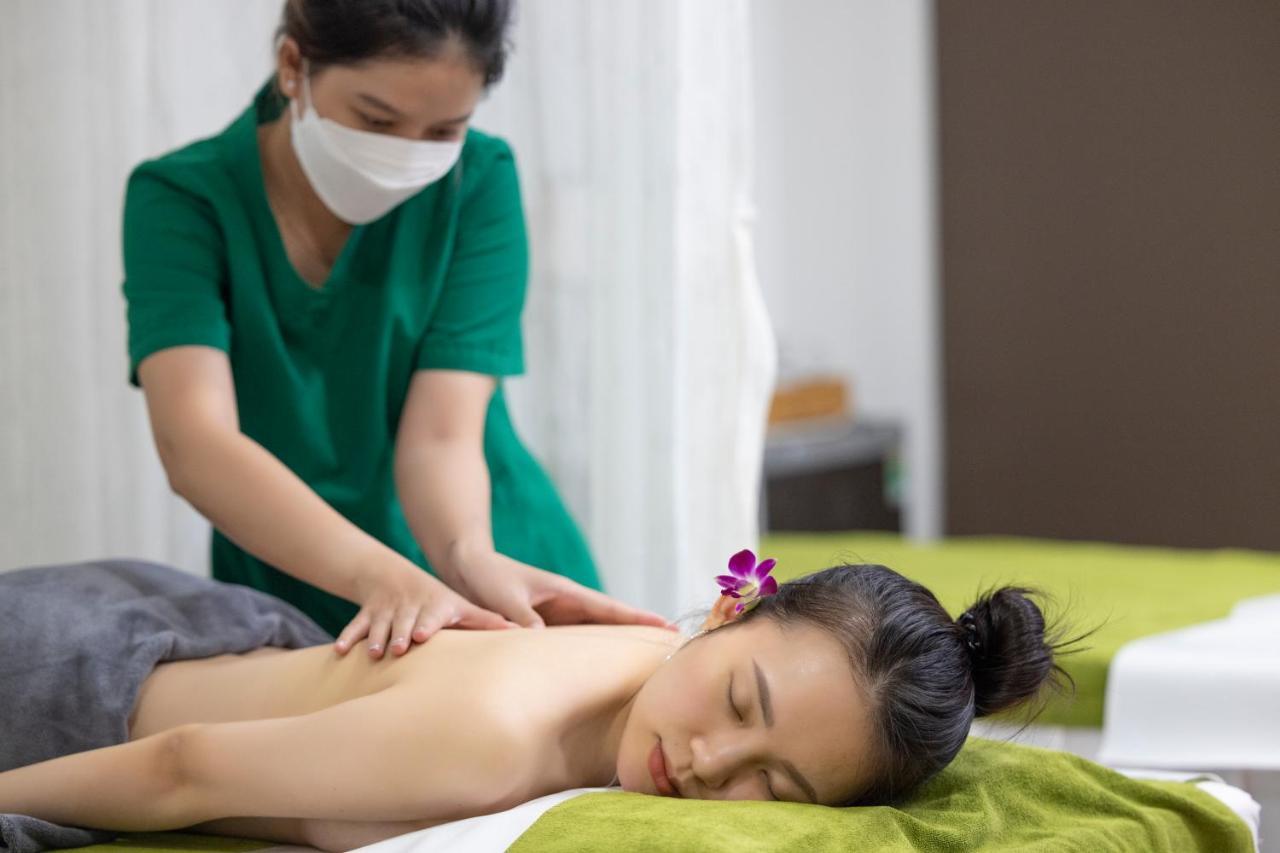 Miracle Luxury Nha Trang Hotel Bagian luar foto