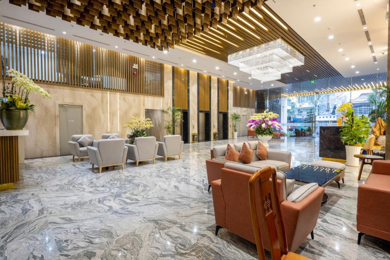 Miracle Luxury Nha Trang Hotel Bagian luar foto