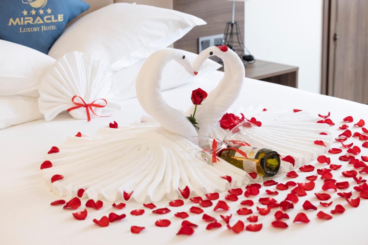 Miracle Luxury Nha Trang Hotel Bagian luar foto