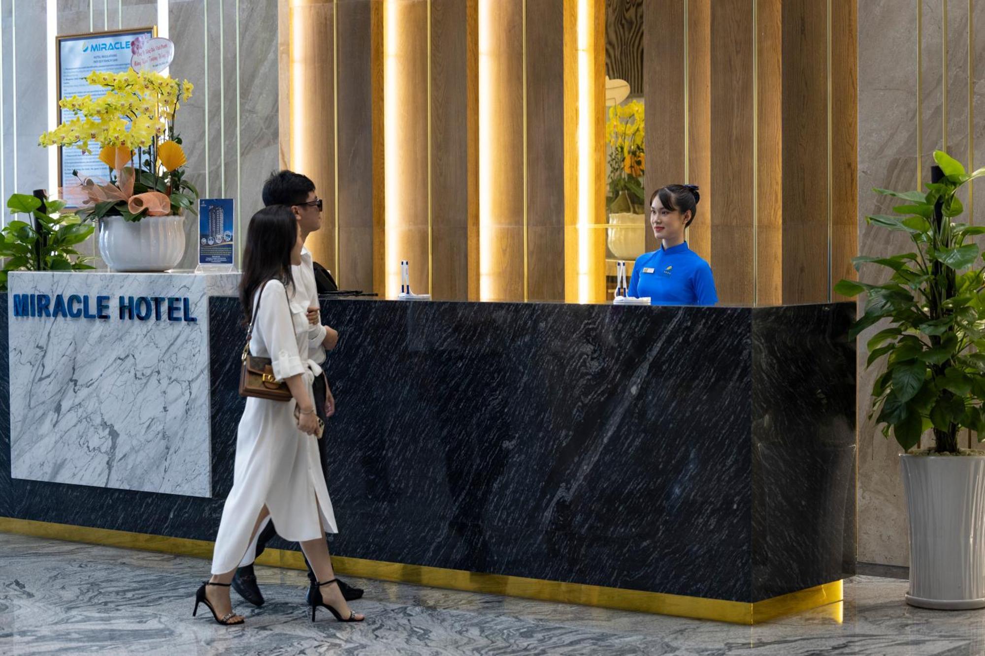 Miracle Luxury Nha Trang Hotel Bagian luar foto